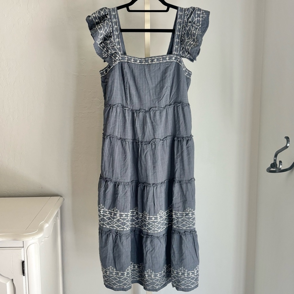 Knox Rose Ruffle Sleeve Embroidered Cotton Blend Tiered Dress in Dusty Blue, SM
